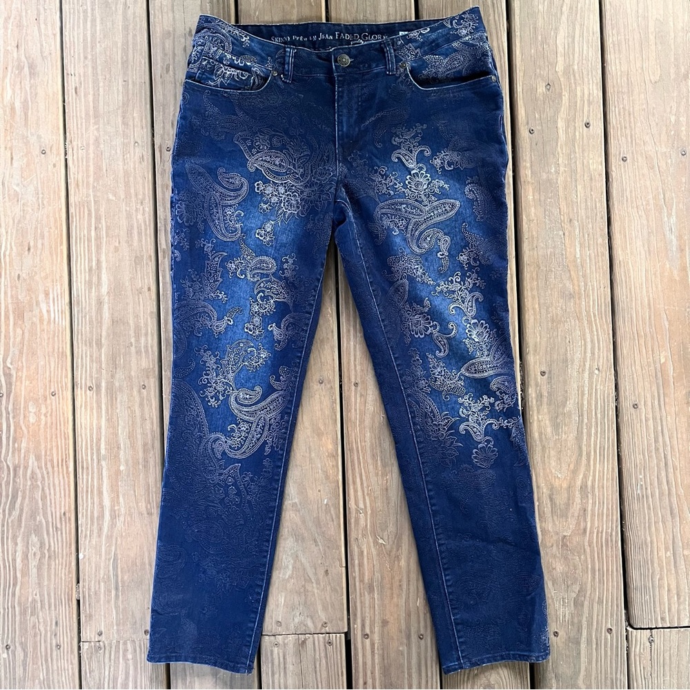 Faded Glory Skinny Premium Embroidered sz 16 Jeans 38x30". Floral/paisley